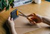 Fiskars ClipSharp ollóélező (1081129) – gyors és egyszerű megoldás éles ollókhoz