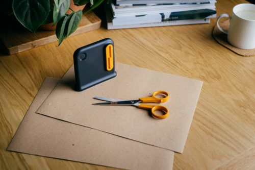 Fiskars ClipSharp ollóélező (1081129) – gyors és egyszerű megoldás éles ollókhoz