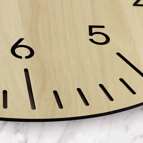 Prim Lines 30cm fa falióra, világos fa szín, lézergravírozható (E07.4120.50)